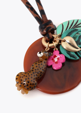 Collar largo cordón de animal print y charms tropicales - Imagen 4