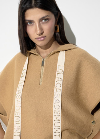 Capa tricot color camel - Imagen 3